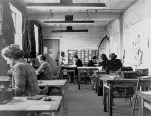 Wrens in Hut 6 at Bletchley Park wher<em></em>e they deciphered German messages in a major co<em></em>ntribution to the Allies’ war effort (Picture: SSPL/Getty Images)