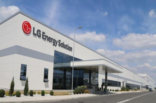 LG　Energy　Solution's　rechargeable　battery　plant　in　Poland