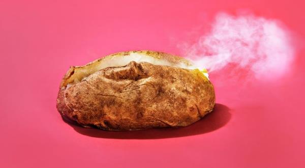 You probably never thought twice a<em></em>bout baked potatoes. Now you will.