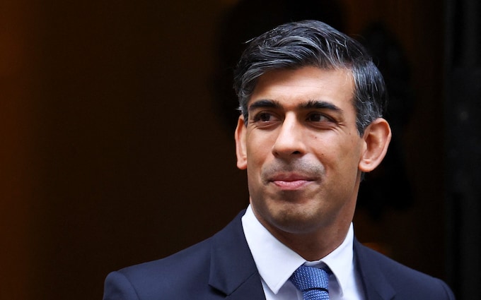 Prime Minister Rishi Sunak outside 10 Downing Street